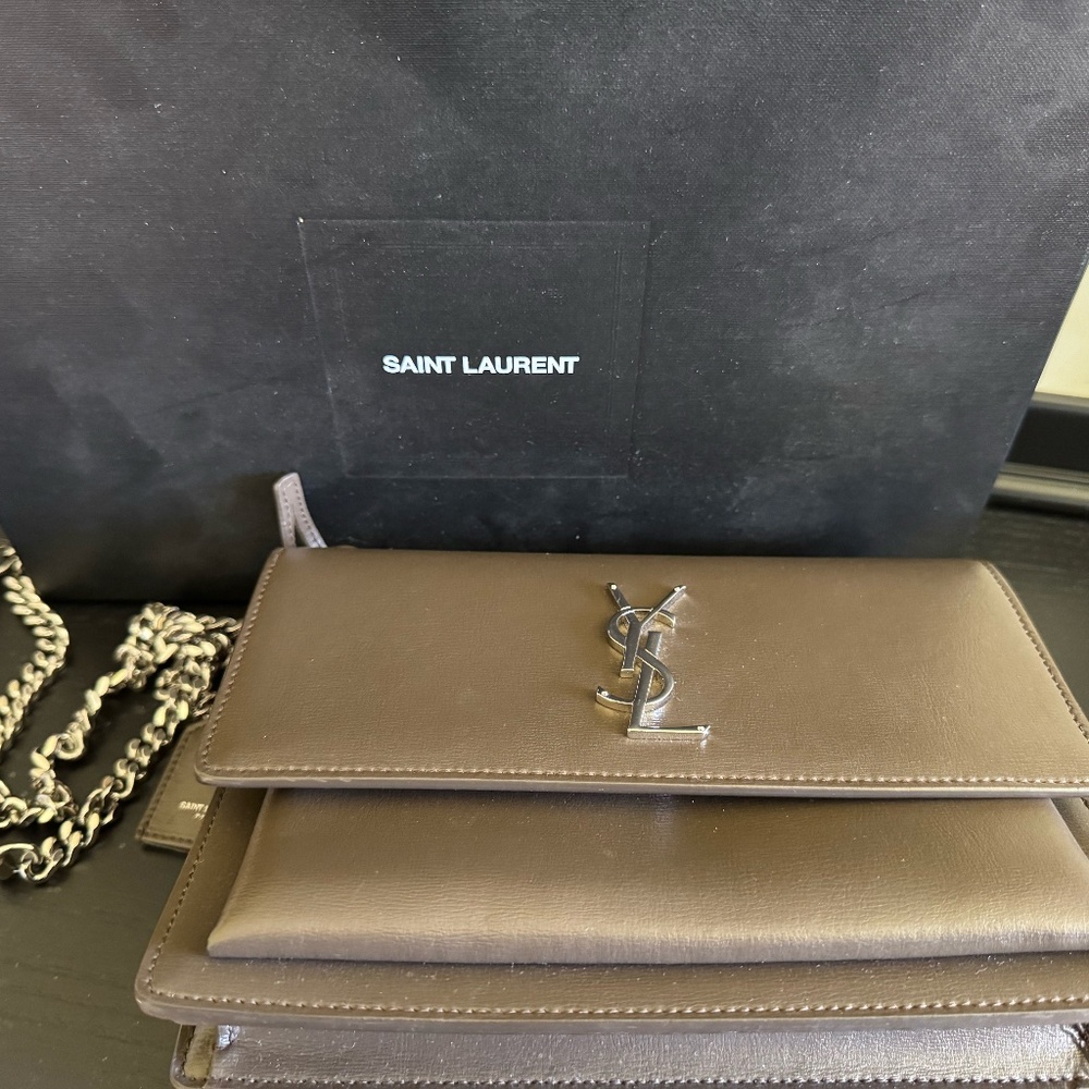 Saint Laurent Leather Shoulder Bag